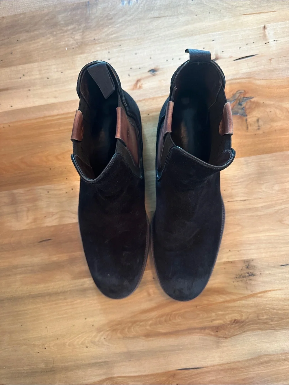 Magnanni Black Suede Chukka Boots with Brown Pull Tabs